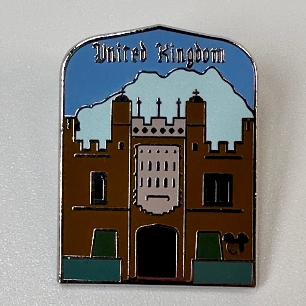 Disney Hidden Mickey Pin HAMPTON COURT PALACE United Kingdom 2011 WDW Epcot 5of5